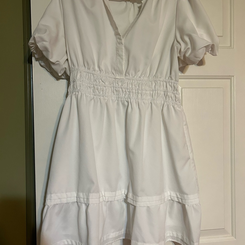 JODIFL White Smocked Puff Sleeve Mini Sundress